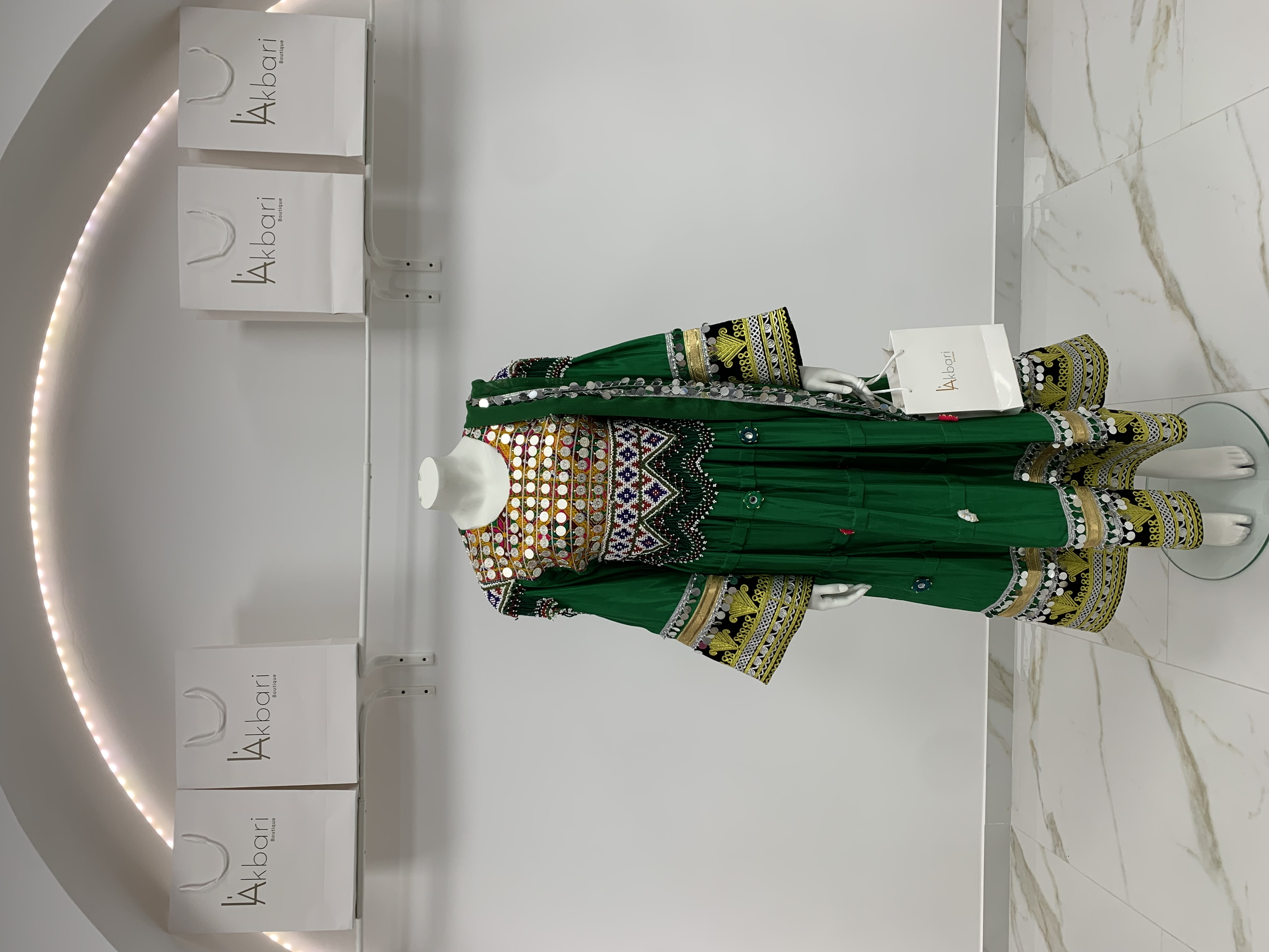 Traditionele Afghaanse jurk - voorkant